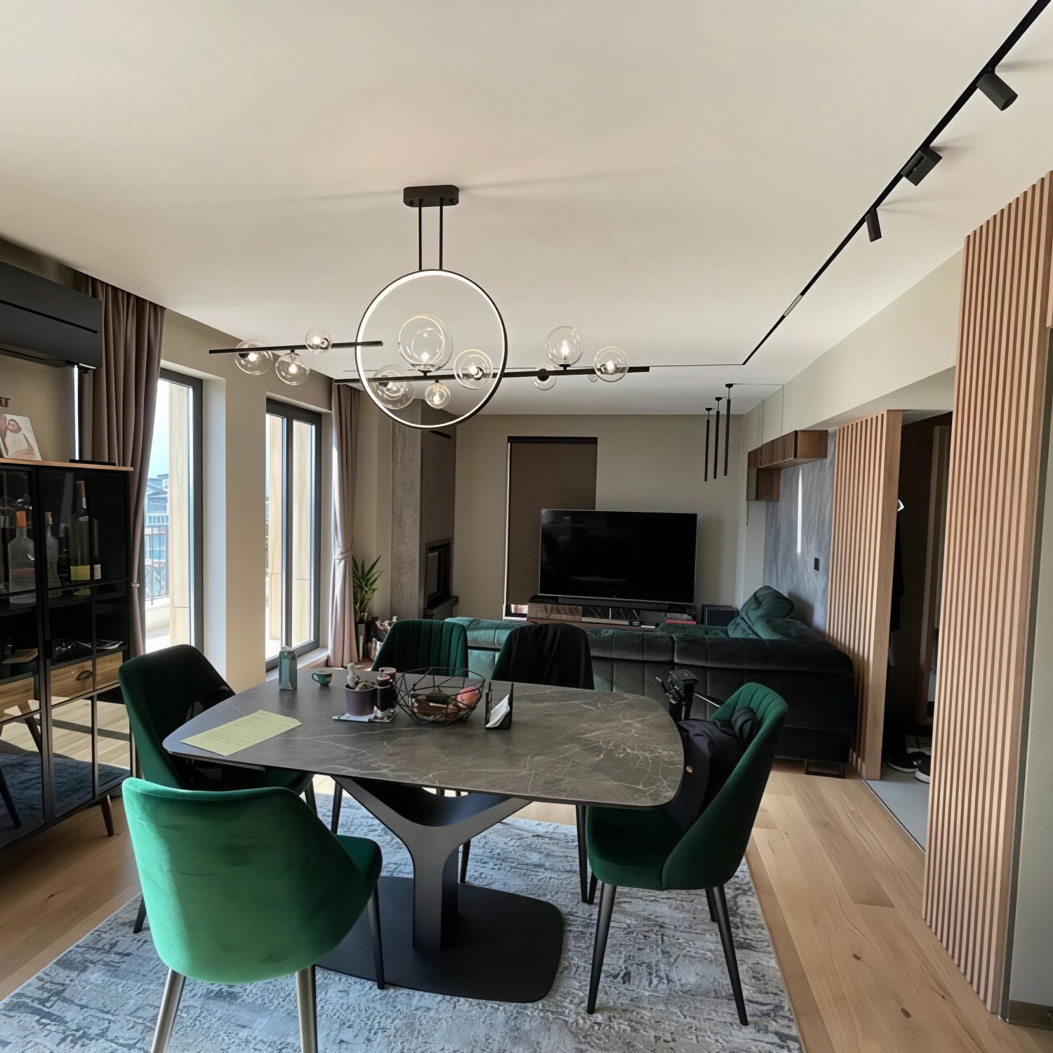 Снимка на Висящ полилей Carina Double Line с 10 стъклени топки -