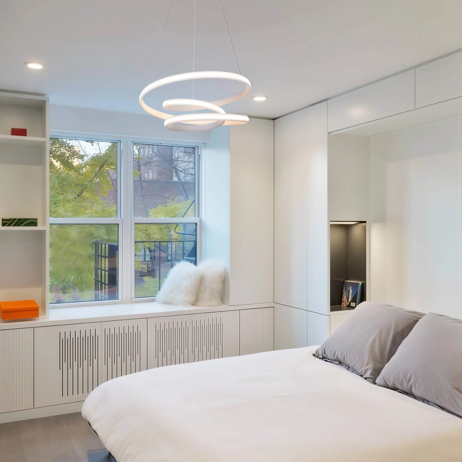 Детайлно изображение на Висящ LED полилей с тройна спирала Spiral D (Ø52 см) Снимка на Висящ LED полилей с тройна спирала Spiral D (Ø52 см) - Висящи лампи