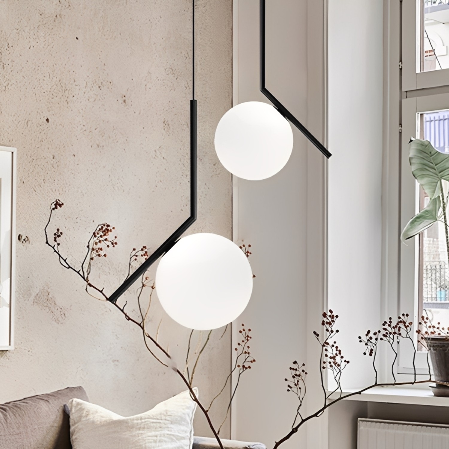 Снимка на Висящ черен пендел със стъклена сфера Rush