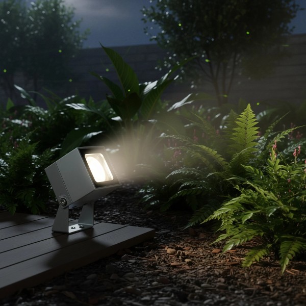Снимка на Компактен фасаден LED прожектор Leg | Мини размер 5.5см | 10W | 3000K