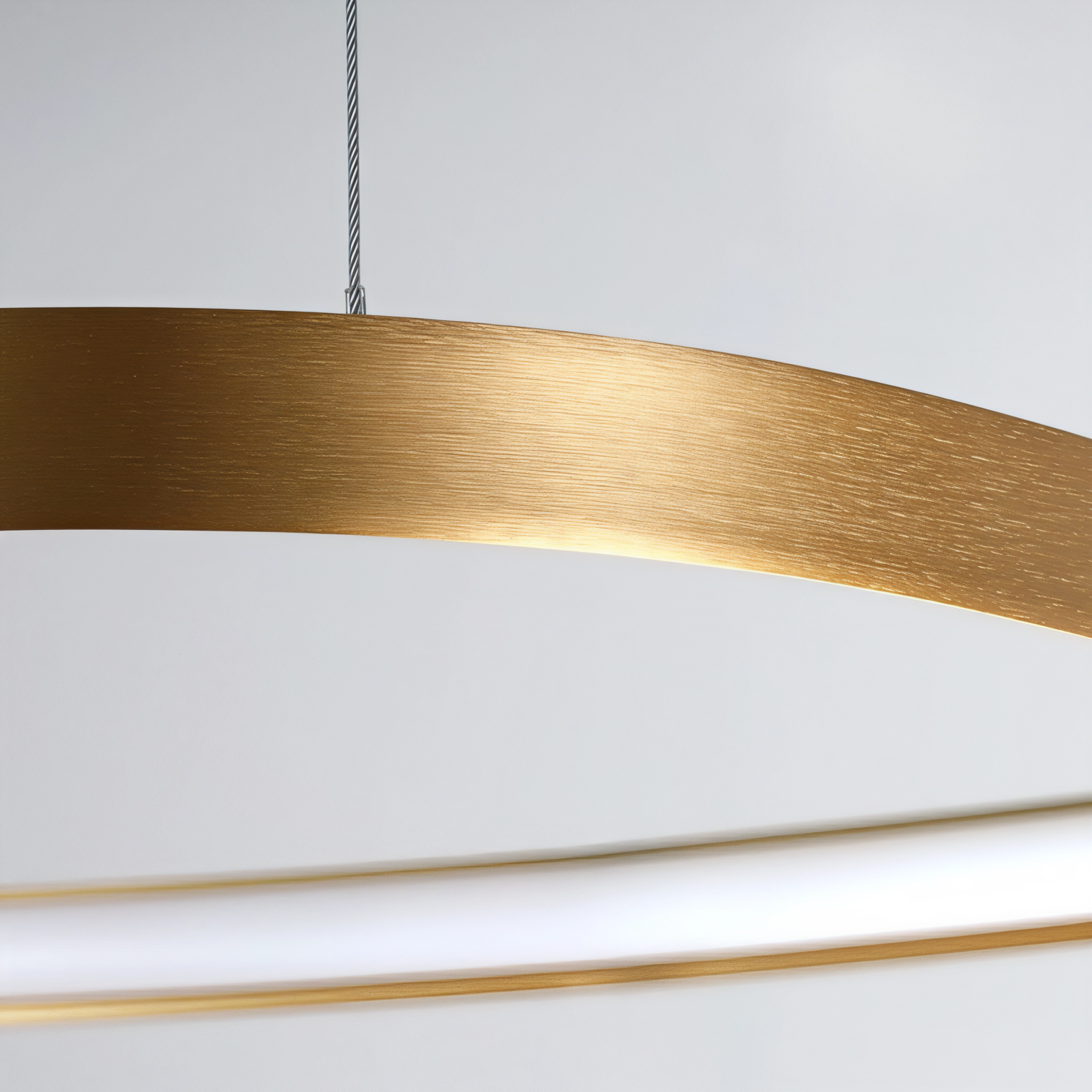 Снимка на Елипсовиден висящ LED полилей Helix | Златен/Черен | 3-CCT
