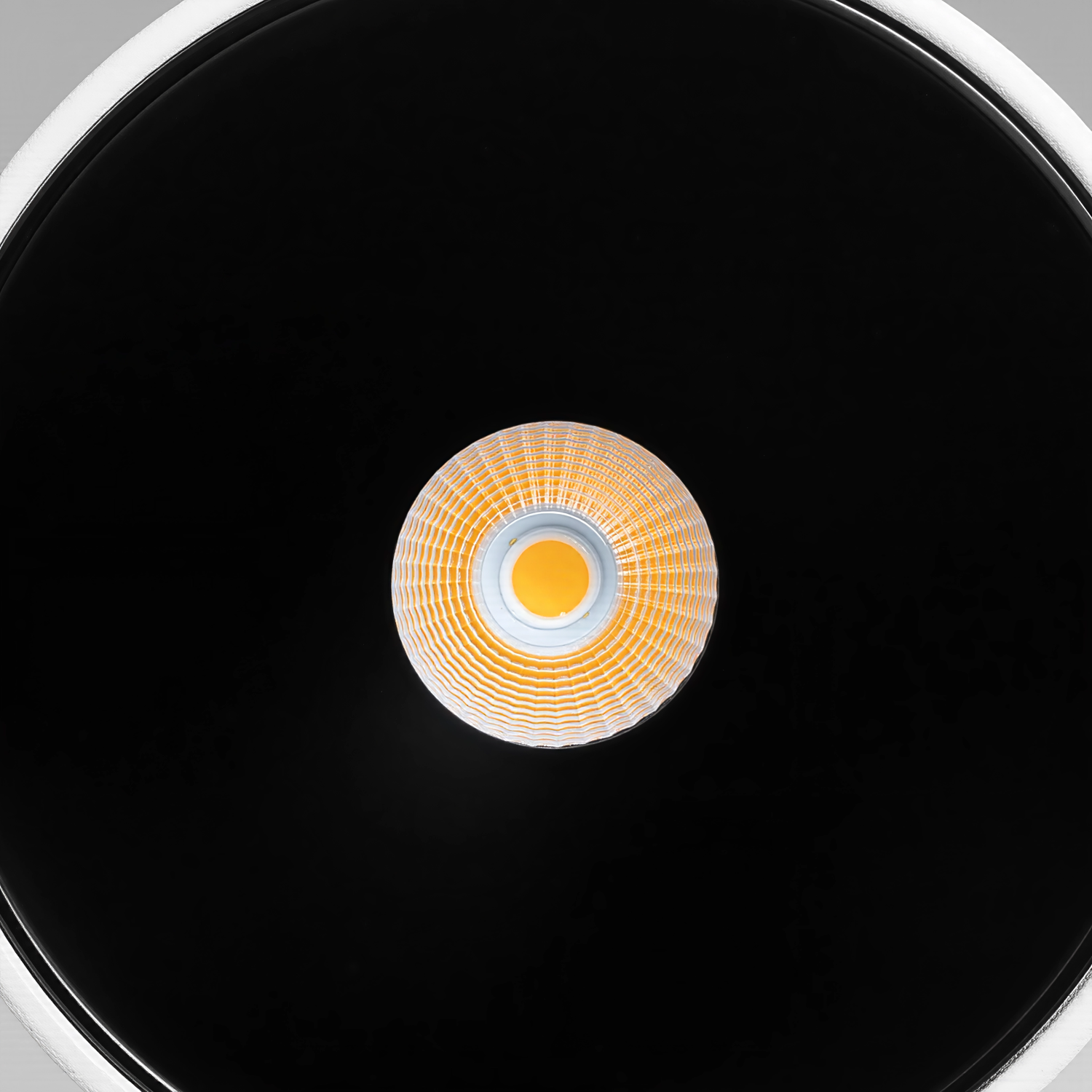 Детайлно изображение на LED спот за вграждане Oko BM | Регулируем | 7W | 3000K Снимка на LED спот за вграждане Oko BM | Регулируем | 7W | 3000K