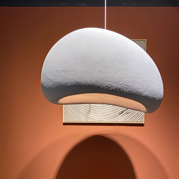 Снимка на Висяща лампа от смола Vali | Сива| Скулптурна форма