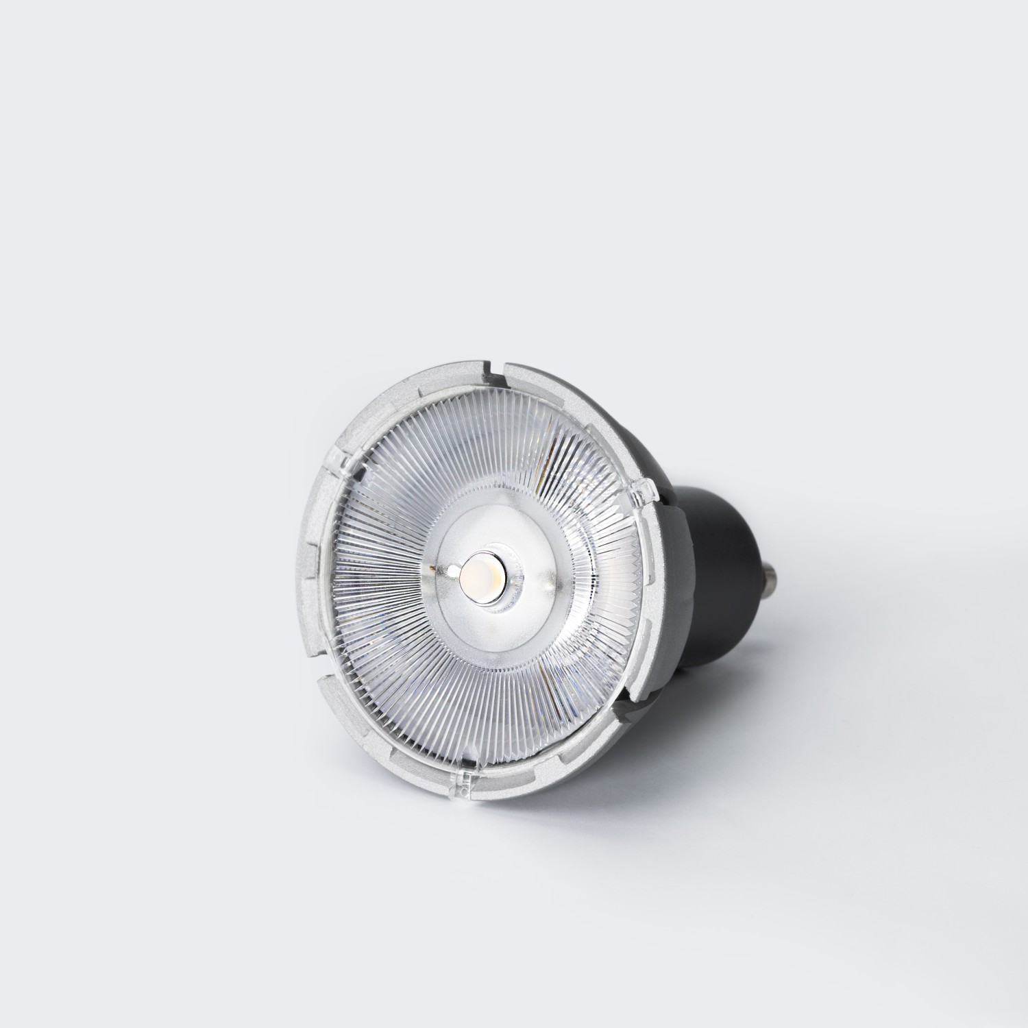 Снимка на Спот за релсова шина Longi GU10 с изчистен цилиндричен дизайн - Релсово осветление