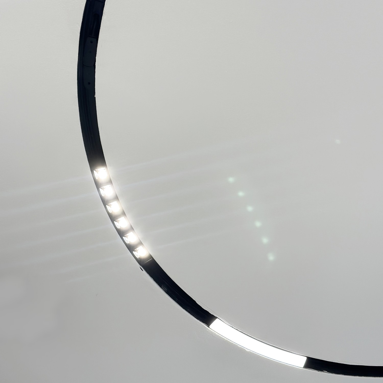 Снимка на Извит осветителен модул Darklight Magnet Circle за магнитна система Curve Line