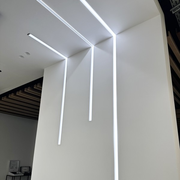 Снимка на Алуминиев профил за LED лента Trimless Strap Line PRO | 76×15 мм | Вграден монтаж | 1 метър