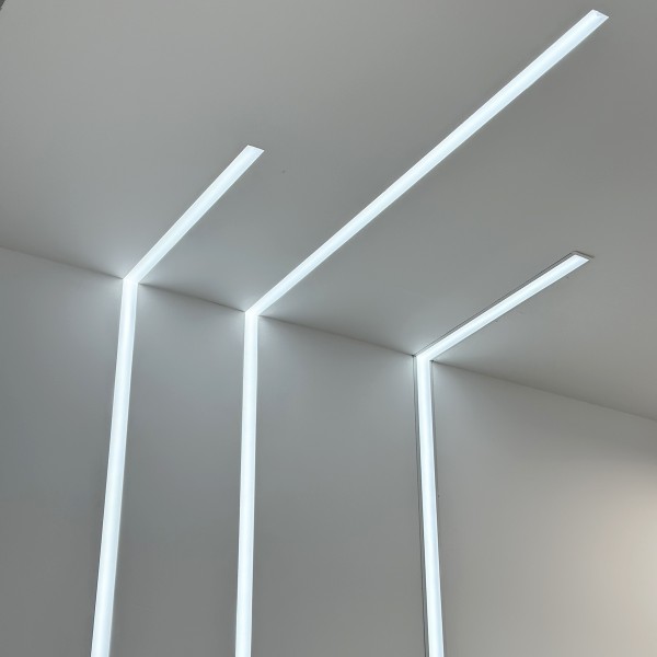 Снимка на Алуминиев профил за LED лента Trimless Strap Line PRO | 76×15 мм | Вграден монтаж | 1 метър