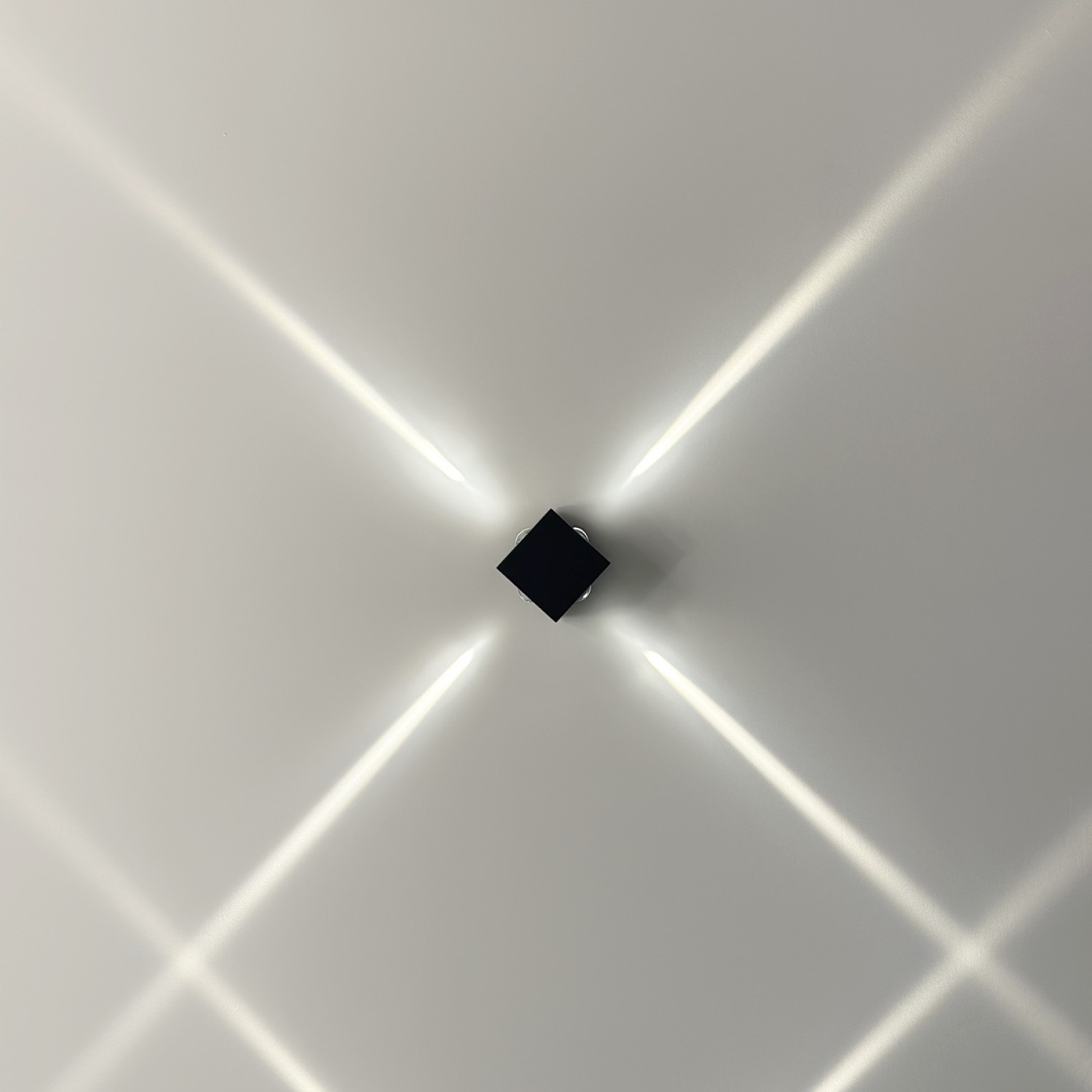 Снимка на Фасаден LED аплик Spectra 4 | 4 лъча | 12W | IP65