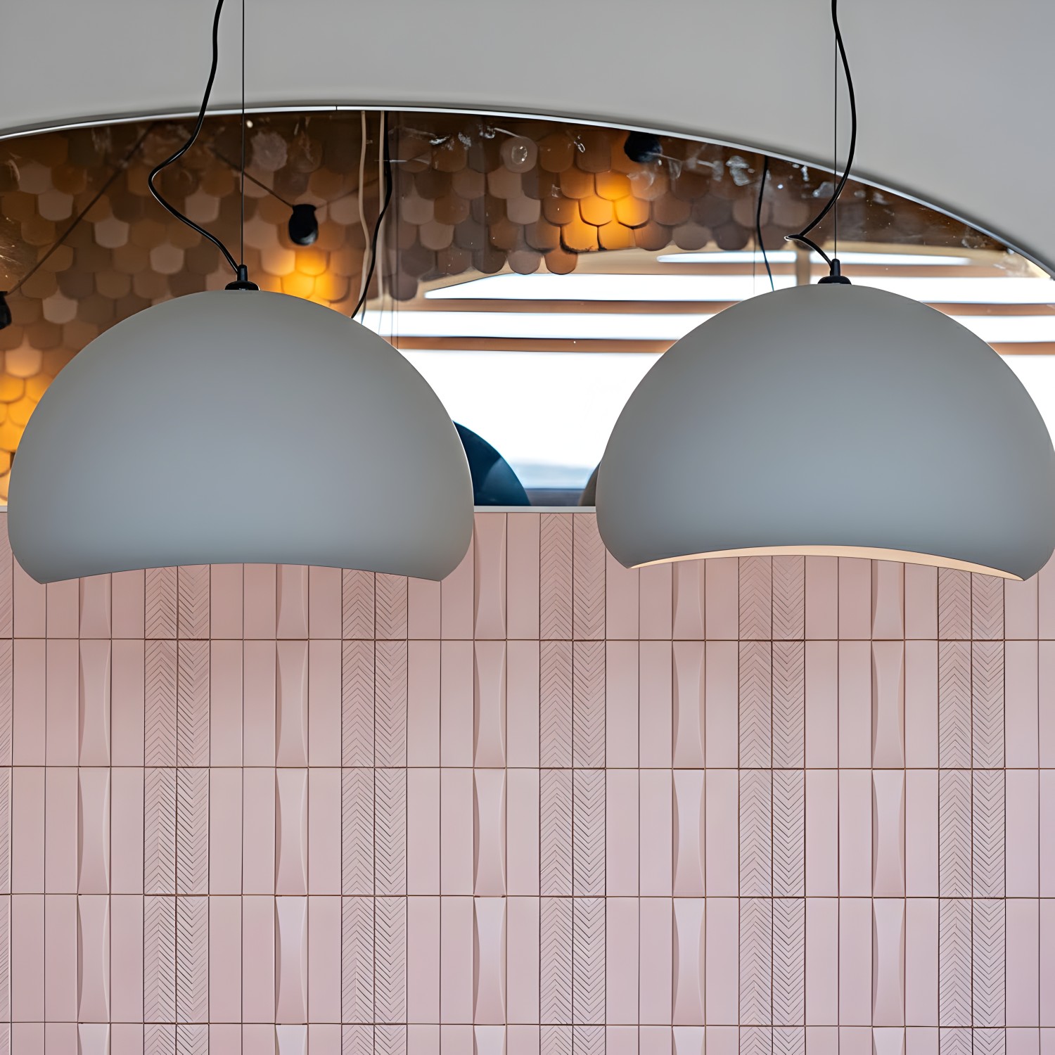 Снимка на Висяща лампа от смола Vali | Сива| Скулптурна форма