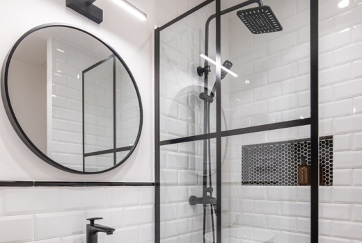 Как да планирате безопасно и уютно осветление в банята