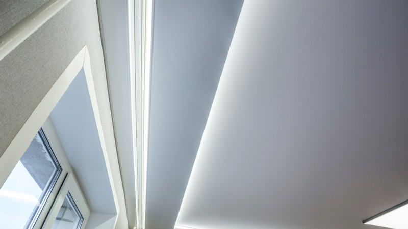 Алуминиевите LED профили за стълби: най-подходящия начин за осветление на стълбище