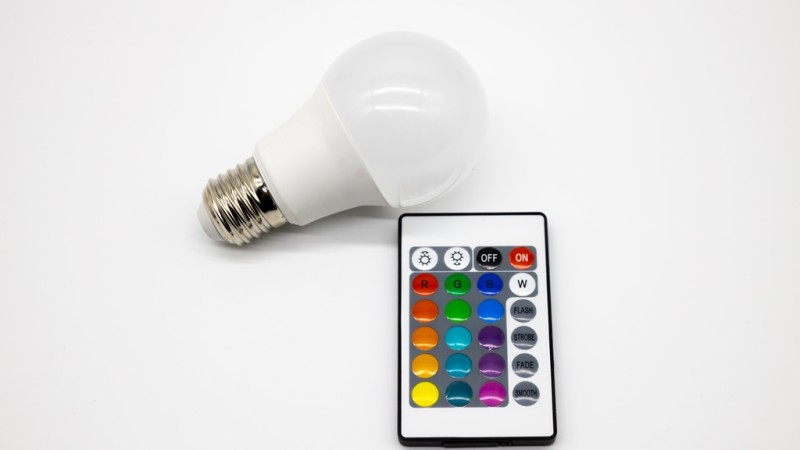 Защо LED лампата мига - 5 причини и бързи решения