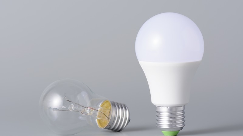 Как да заменя 100W крушка с LED - таблица за съответствие