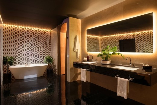 Как се монтира LED огледало в банята