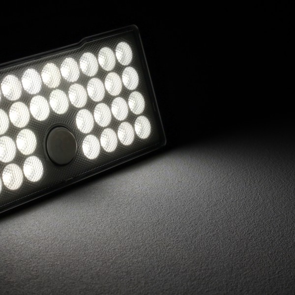 Детайлно изображение на Соларен LED прожектор Croma | PIR сензор | 2.6W | IP65 Снимка на Соларен LED прожектор Croma | PIR сензор | 2.6W | IP65