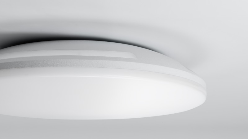 Плафон или полилей за малка стая: как да изберем правилното осветление