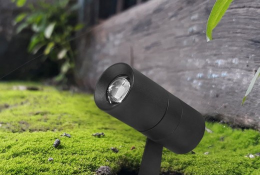 Как да създадете уютно градинско осветление, а не просто „да е светло“