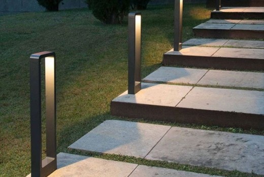 Как да определим колко градински лампи са нужни за двора