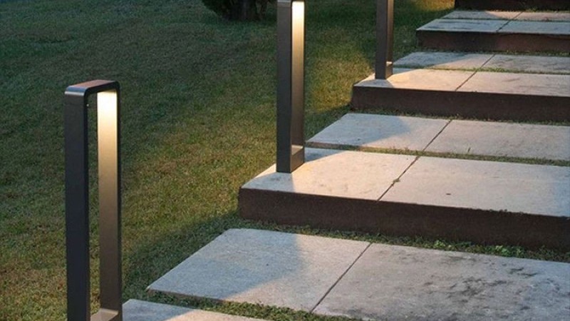 Как да определим колко градински лампи са нужни за двора