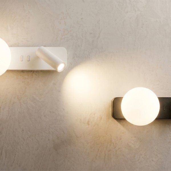 Снимка на Стенен аплик Kora с насочена светлина за четене и фоново осветление