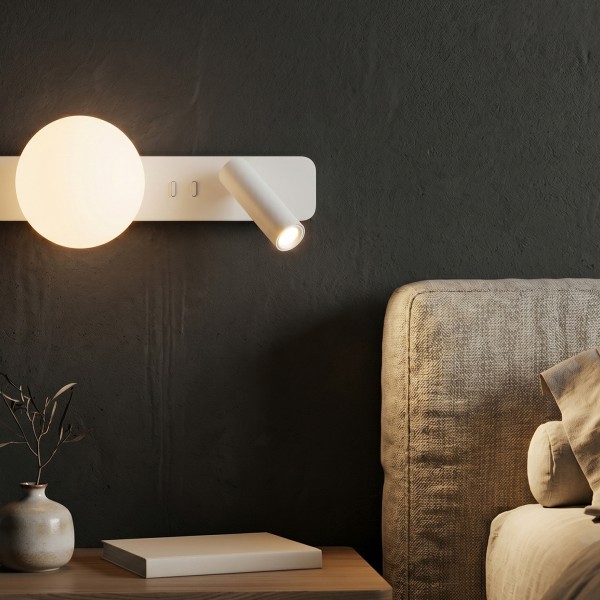 Снимка на Стенен аплик Kora с насочена светлина за четене и фоново осветление