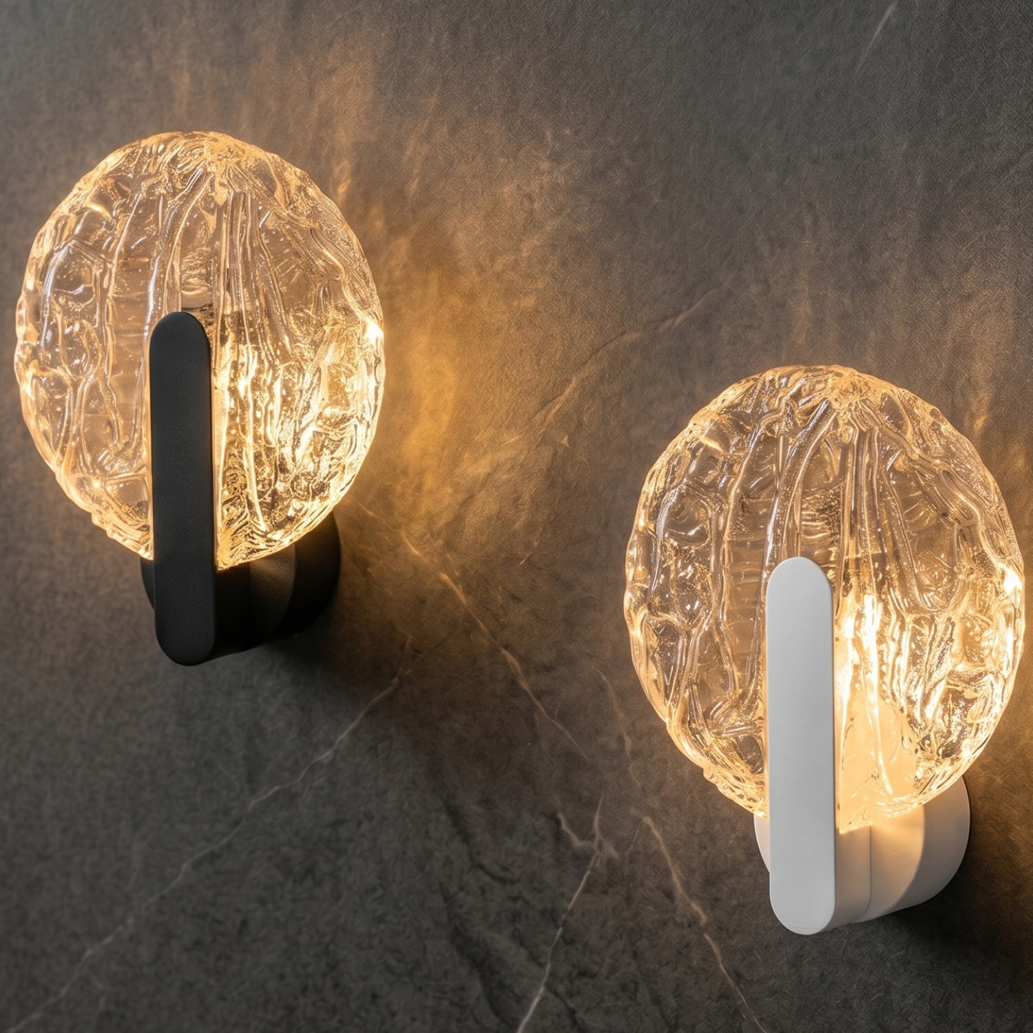 Снимка на Стенен аплик Ovia с текстурирано стъкло и тъч бутон