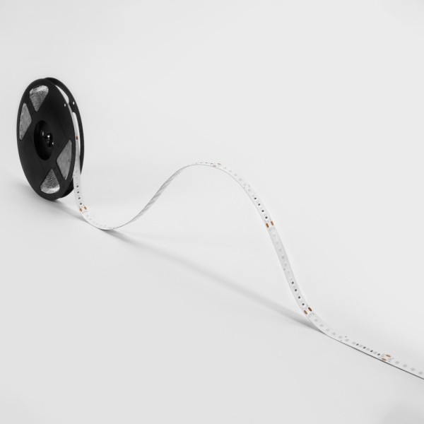 Детайлно изображение на LED лента PROTON 9.6W/m | IP20 | 120 LED/m | 48V | 10 метра | 3000K/4000K Снимка на LED лента PROTON 9.6W/m | IP20 | 120 LED/m | 48V | 10 метра | 3000K/4000K