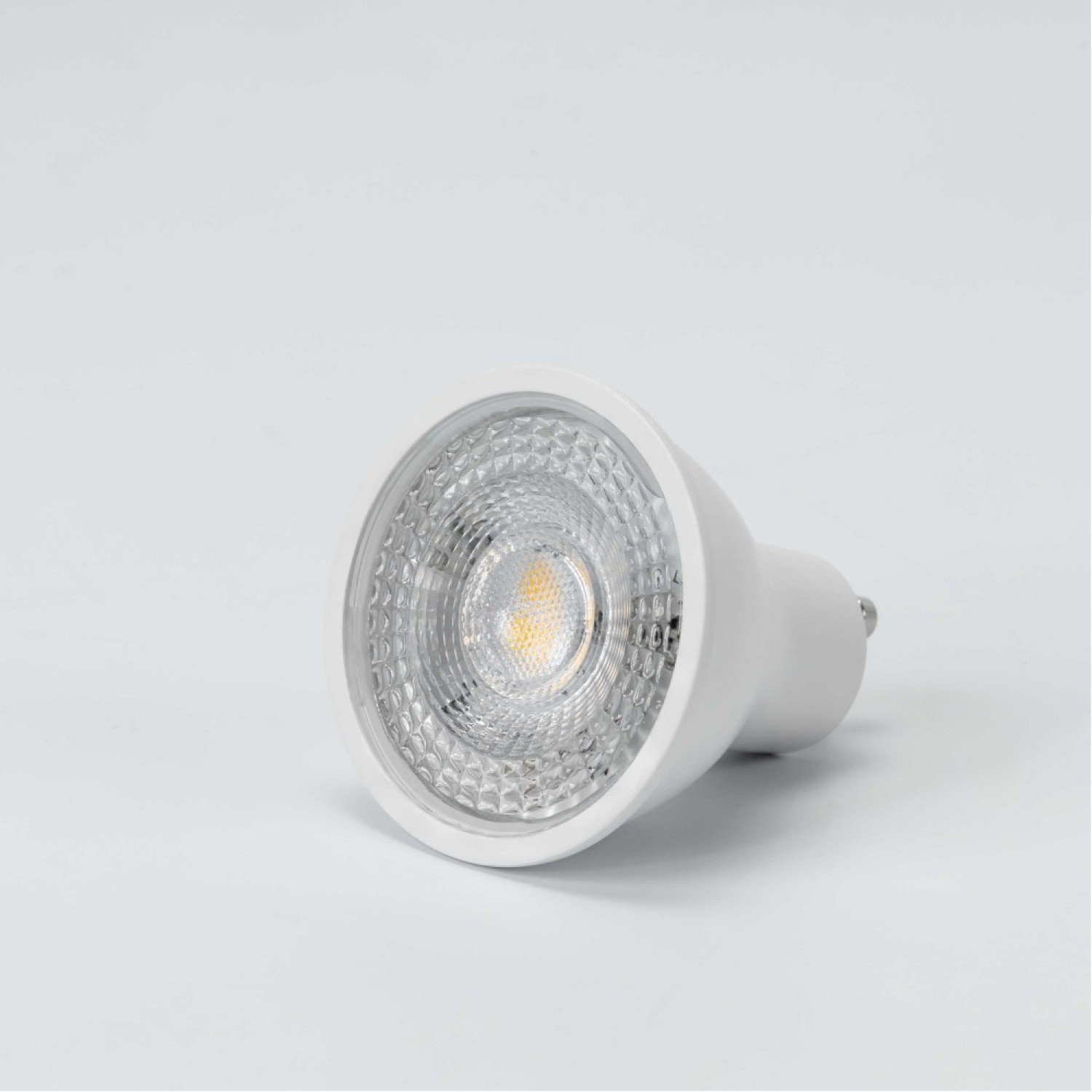 Снимка на LED крушка GU10 7W с широк ъгъл 60° и корпус PLA+ALUM - LED крушки