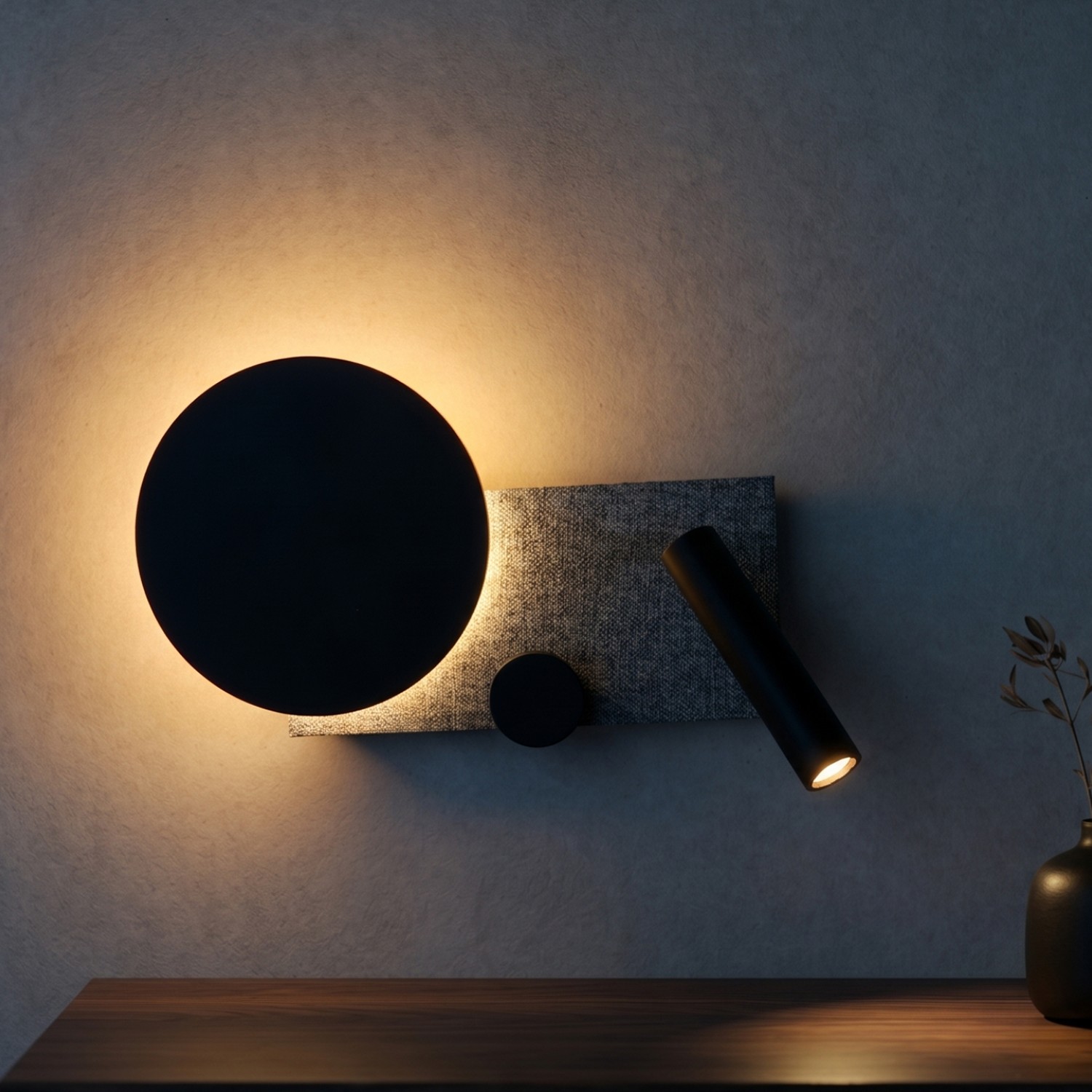 Снимка на Стенен аплик Moka с декоративна и насочена светлина