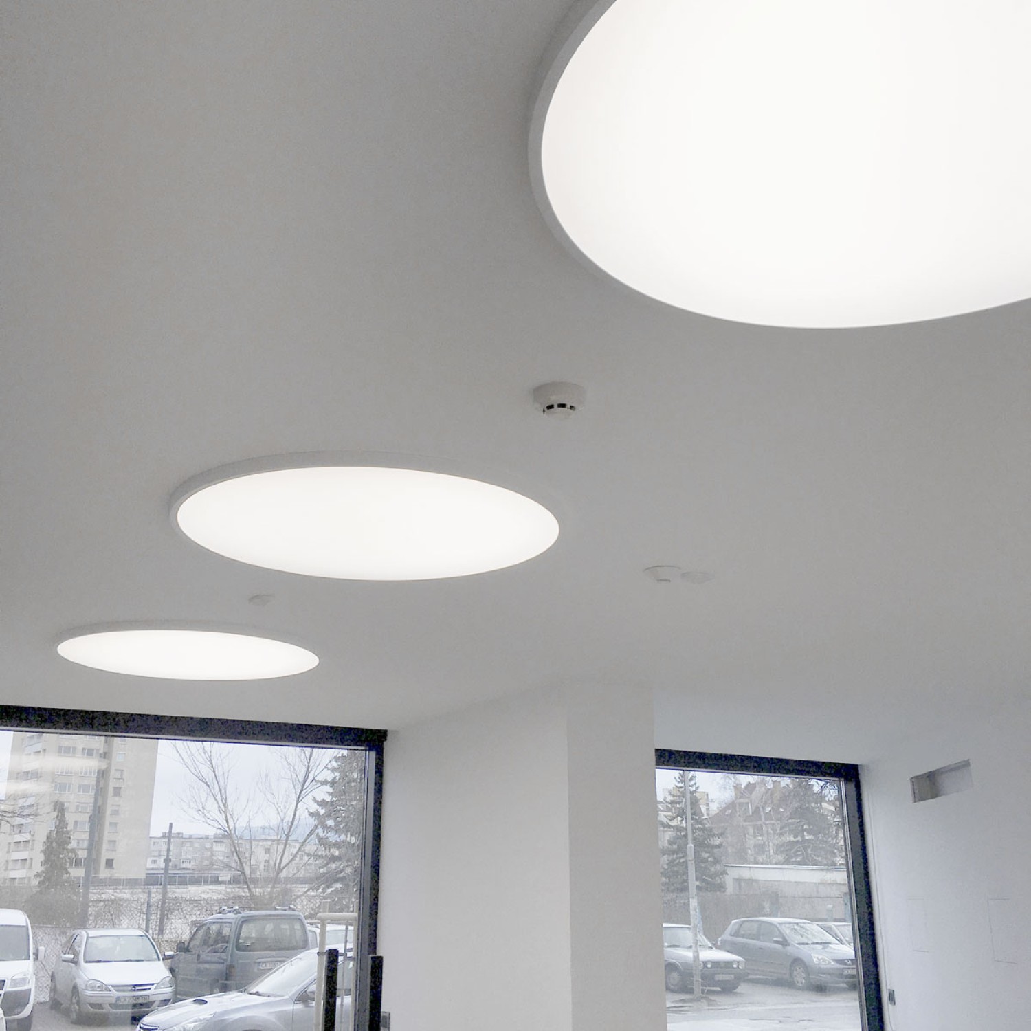 Детайлно изображение на Кръгла LED плафониера Veny M | Ø40-60cm | 3000K | Черна Снимка на Кръгла LED плафониера Veny M | Ø40-60cm | 3000K | Черна