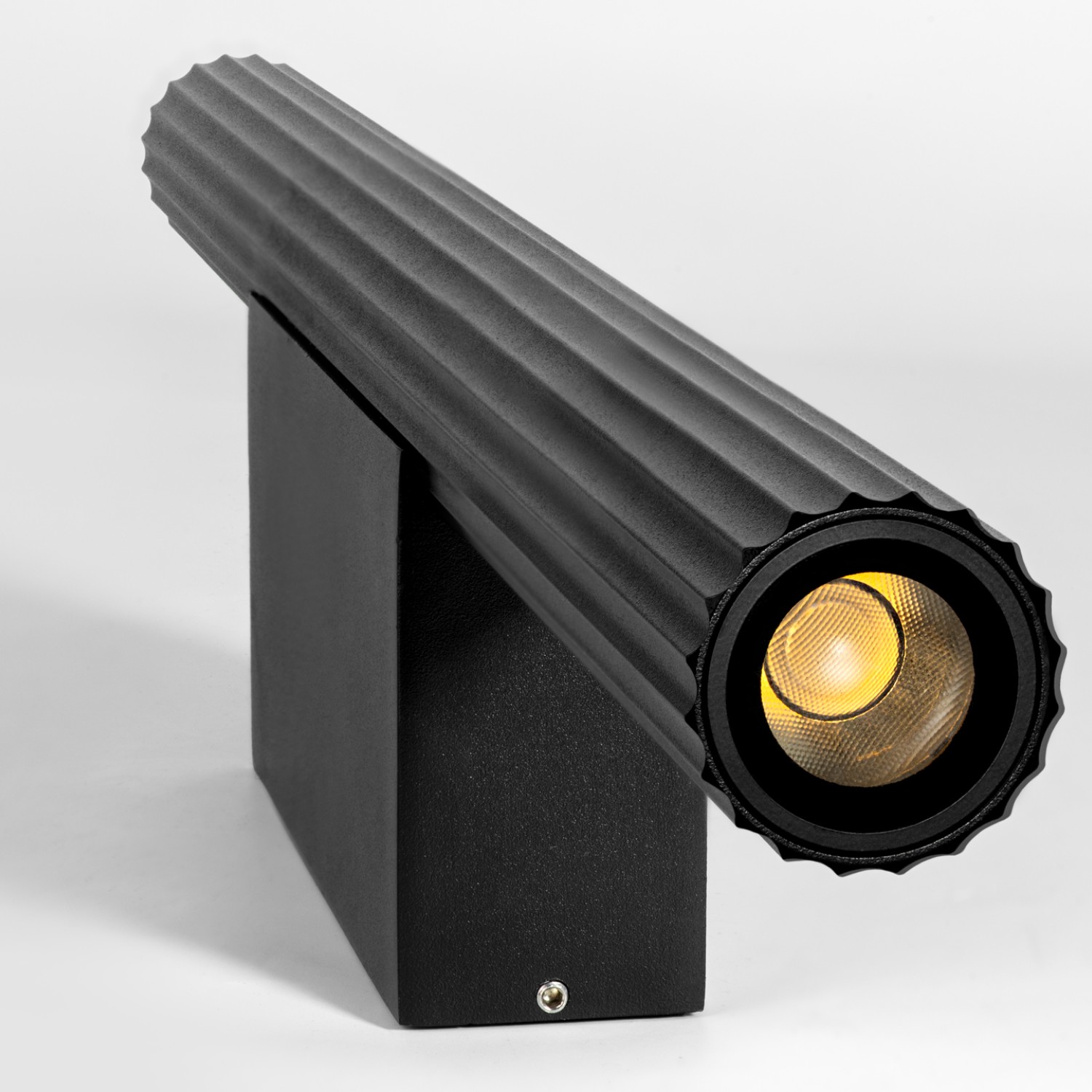 Детайлно изображение на Стенен LED плик Verso | Двупосочно светене | IP65 | 12W | 3000K Снимка на Стенен LED плик Verso | Двупосочно светене | IP65 | 12W | 3000K