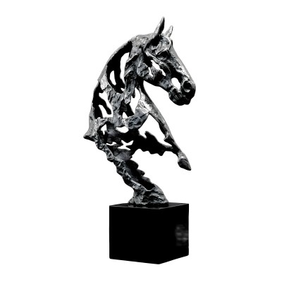 Статуетки и фигури