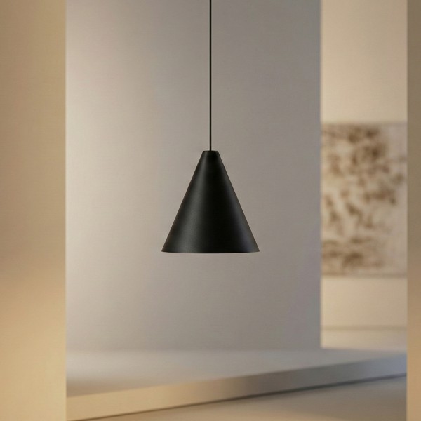 Детайлно изображение на Висяща LED лампа Radiant PS | 250mm | Конусовидна | 7W | Черна Снимка на Висяща LED лампа Radiant PS | 250mm | Конусовидна | 7W | Черна