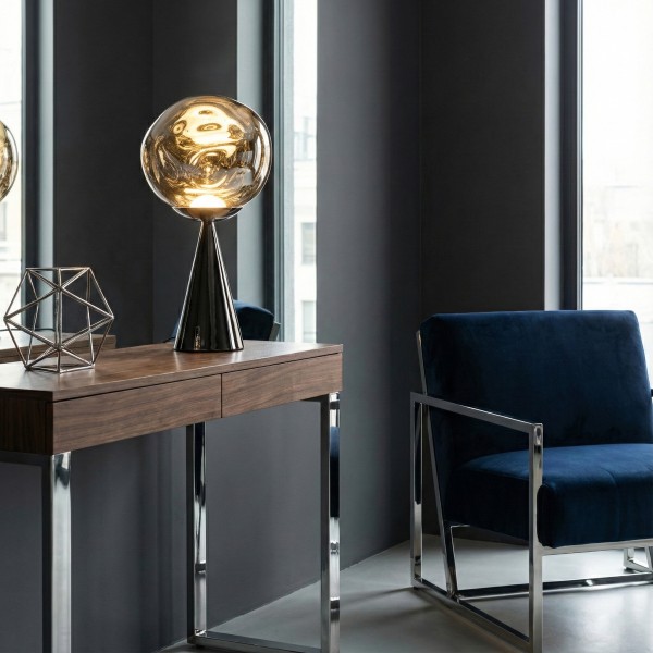 Детайлно изображение на Настолна дизайнерска LED лампа Ruby | Метален конус | 3000K | 6W | 58cm Снимка на Настолна дизайнерска LED лампа Ruby | Метален конус | 3000K | 6W | 58cm