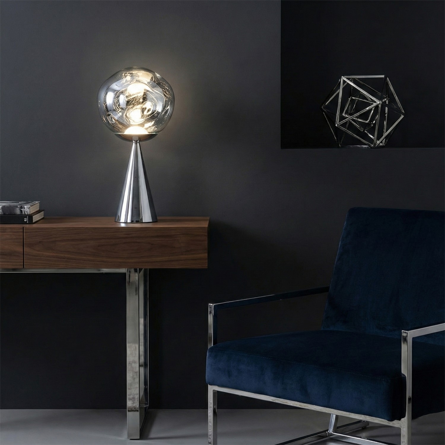 Детайлно изображение на Настолна дизайнерска LED лампа Ruby | Метален конус | 3000K | 6W | 58cm Снимка на Настолна дизайнерска LED лампа Ruby | Метален конус | 3000K | 6W | 58cm