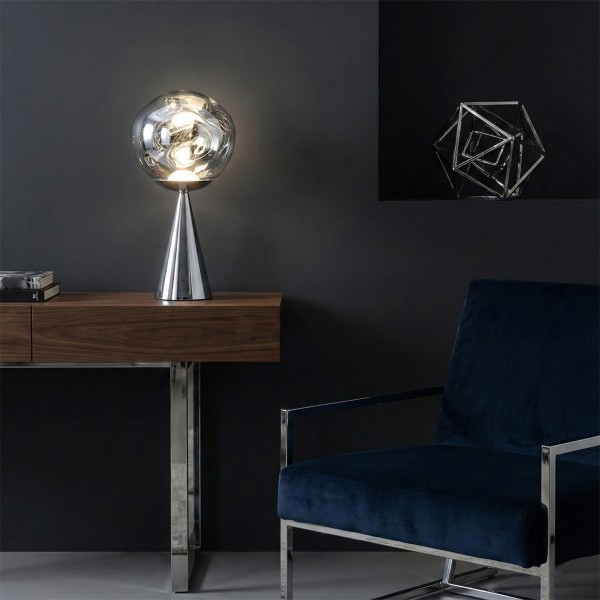 Детайлно изображение на Настолна дизайнерска LED лампа Ruby | Метален конус | 3000K | 6W | 58cm Снимка на Настолна дизайнерска LED лампа Ruby | Метален конус | 3000K | 6W | 58cm