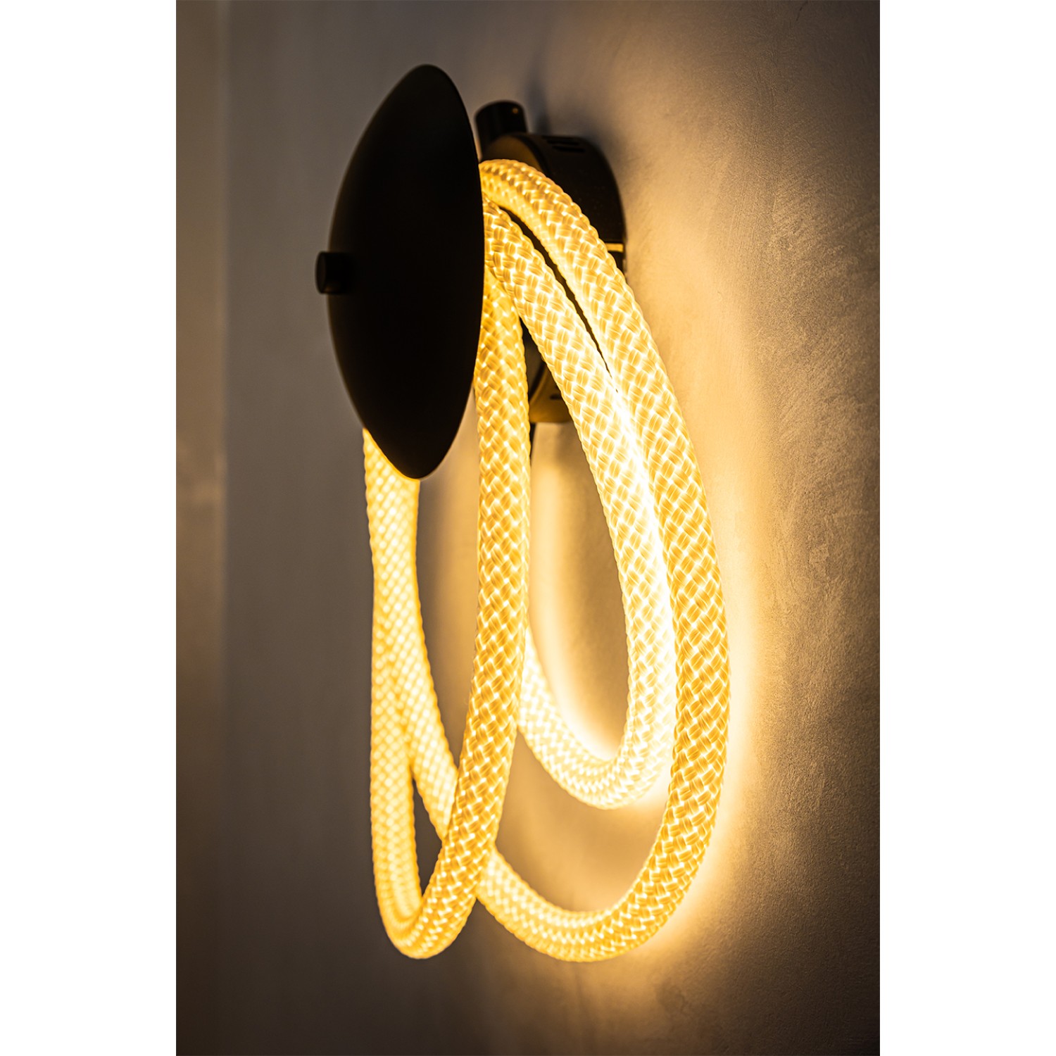 Декоративна стенна лампа с въже/маркуч Swing Wall | 30W | 3000K