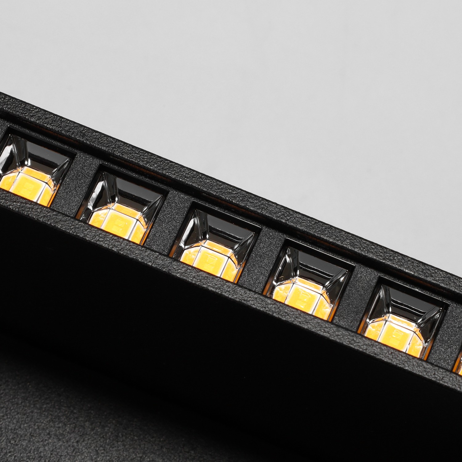 Снимка на Линеен LED модул Darklight AJ 10PCB | 3000K | 40°