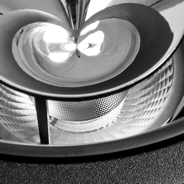 Детайлно изображение на LED луна за вграждане Astor COB | 3-CCT | Honeycomb филтър Снимка на LED луна за вграждане Astor COB | 3-CCT | Honeycomb филтър