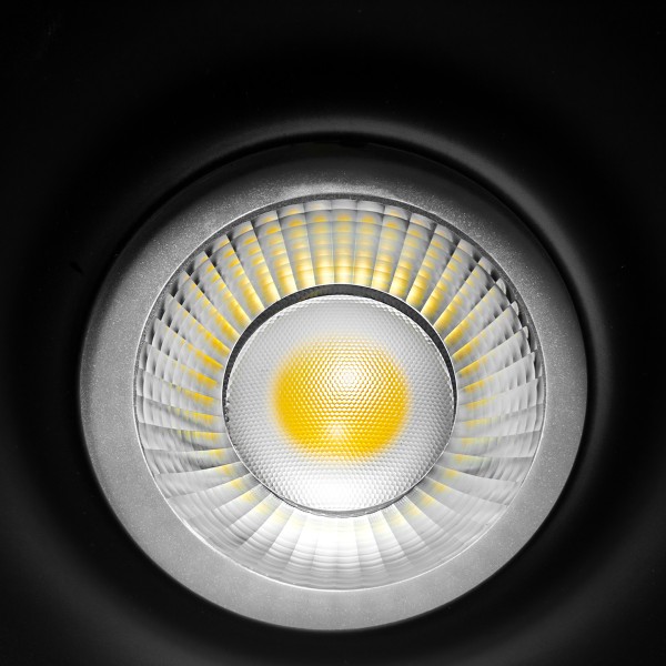 Детайлно изображение на LED луна за вграждане Astor COB | 3-CCT | Honeycomb филтър Снимка на LED луна за вграждане Astor COB | 3-CCT | Honeycomb филтър