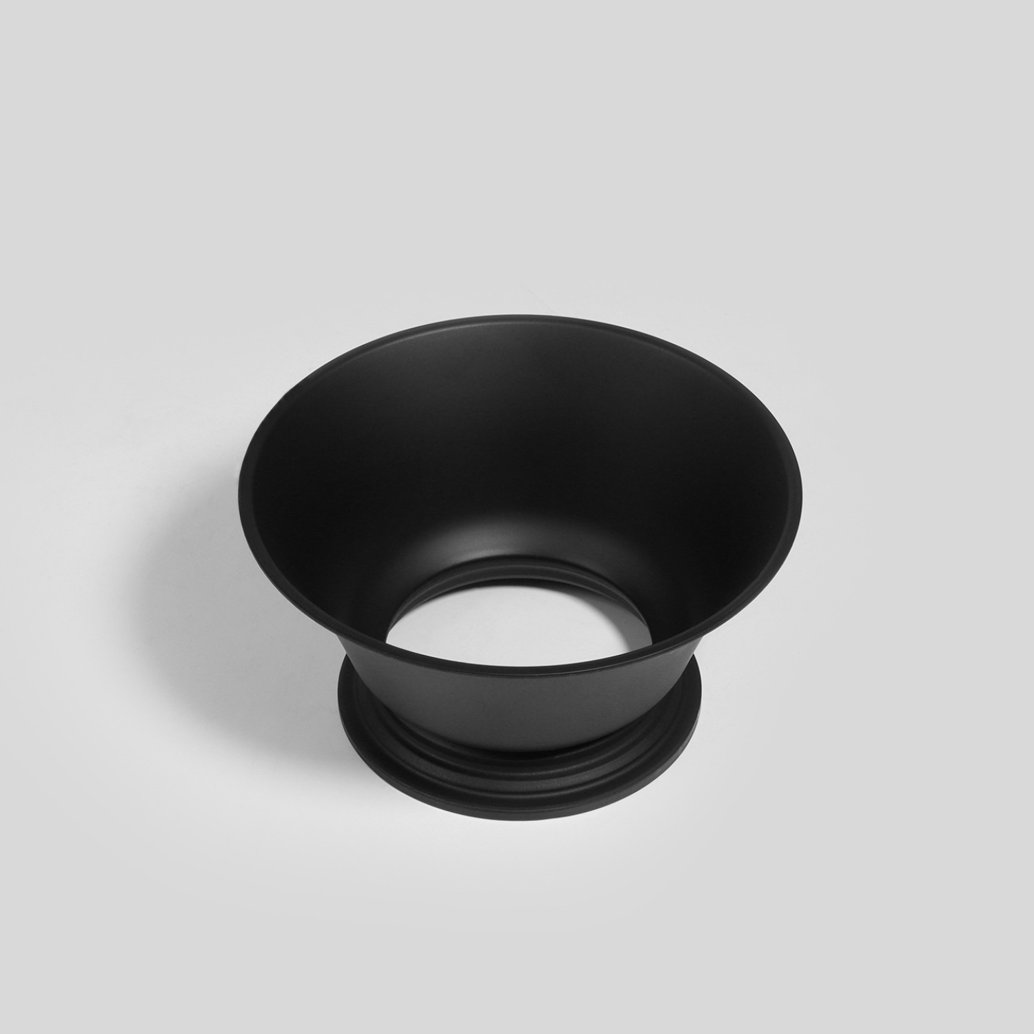 Детайлно изображение на LED луна за вграждане Astor COB | 3-CCT | Honeycomb филтър Снимка на LED луна за вграждане Astor COB | 3-CCT | Honeycomb филтър