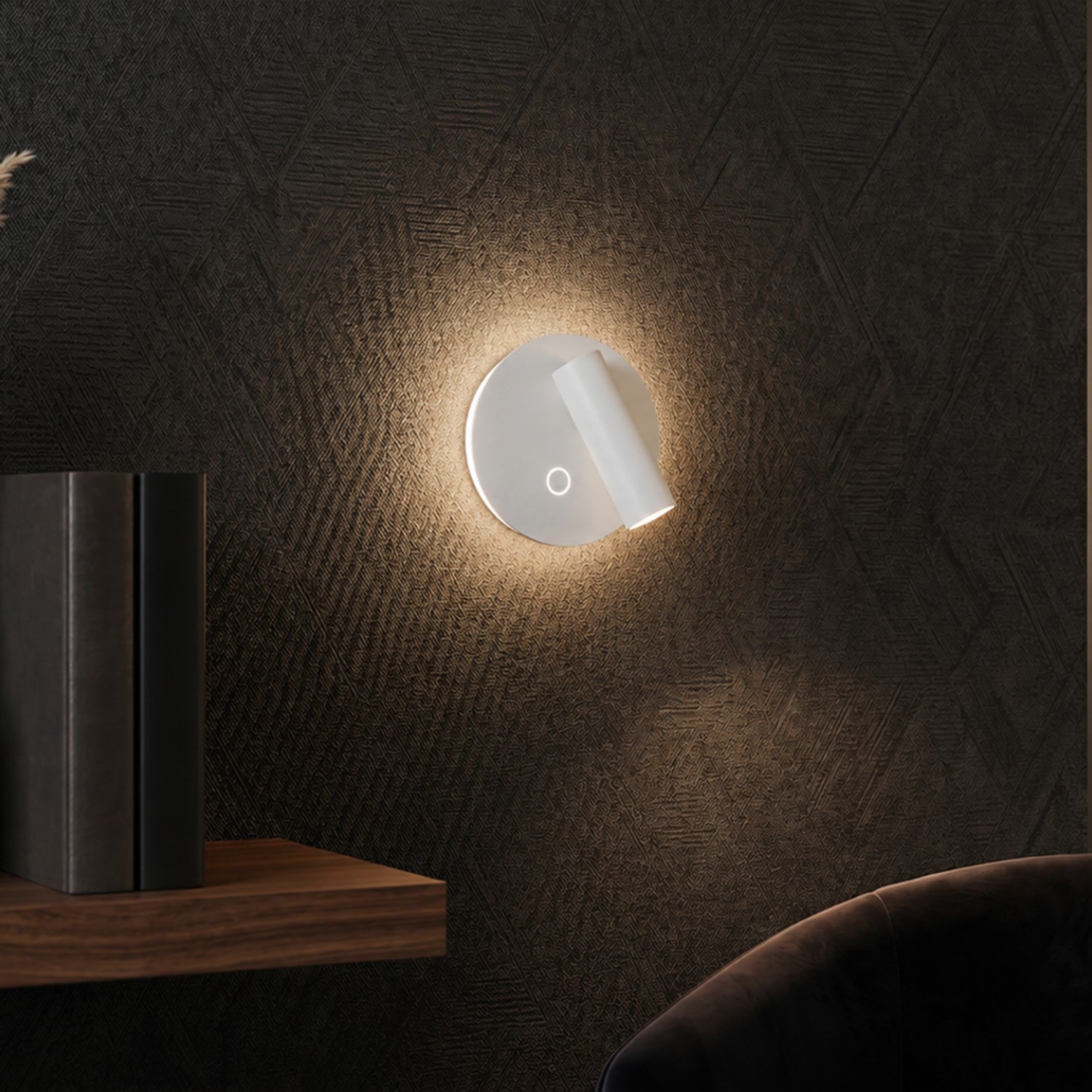 Снимка на Стенен LED аплик Genius с насочваема светлина и ореол