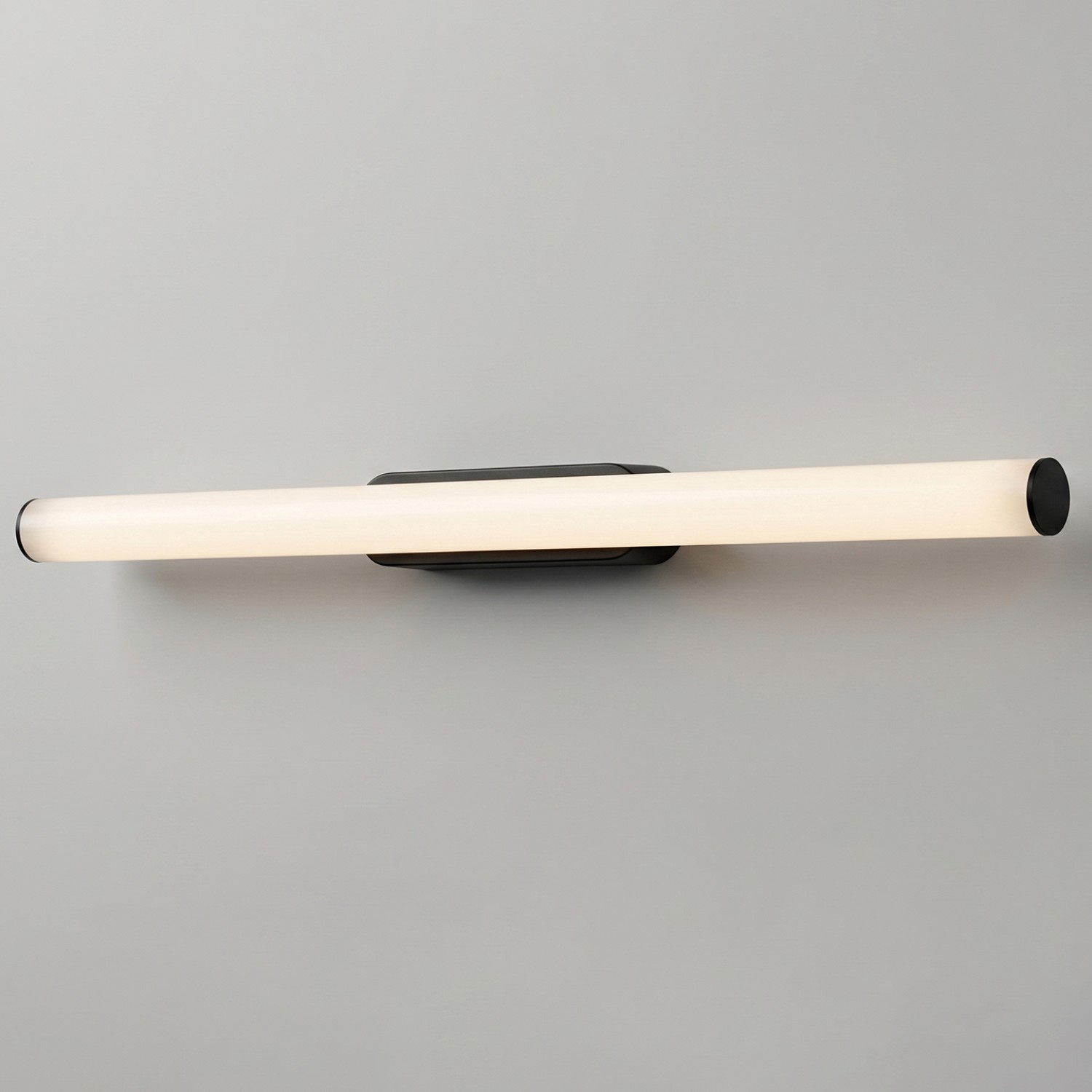 Снимка на LED линеен аплик Prima 15W IP44 за огледало и баня