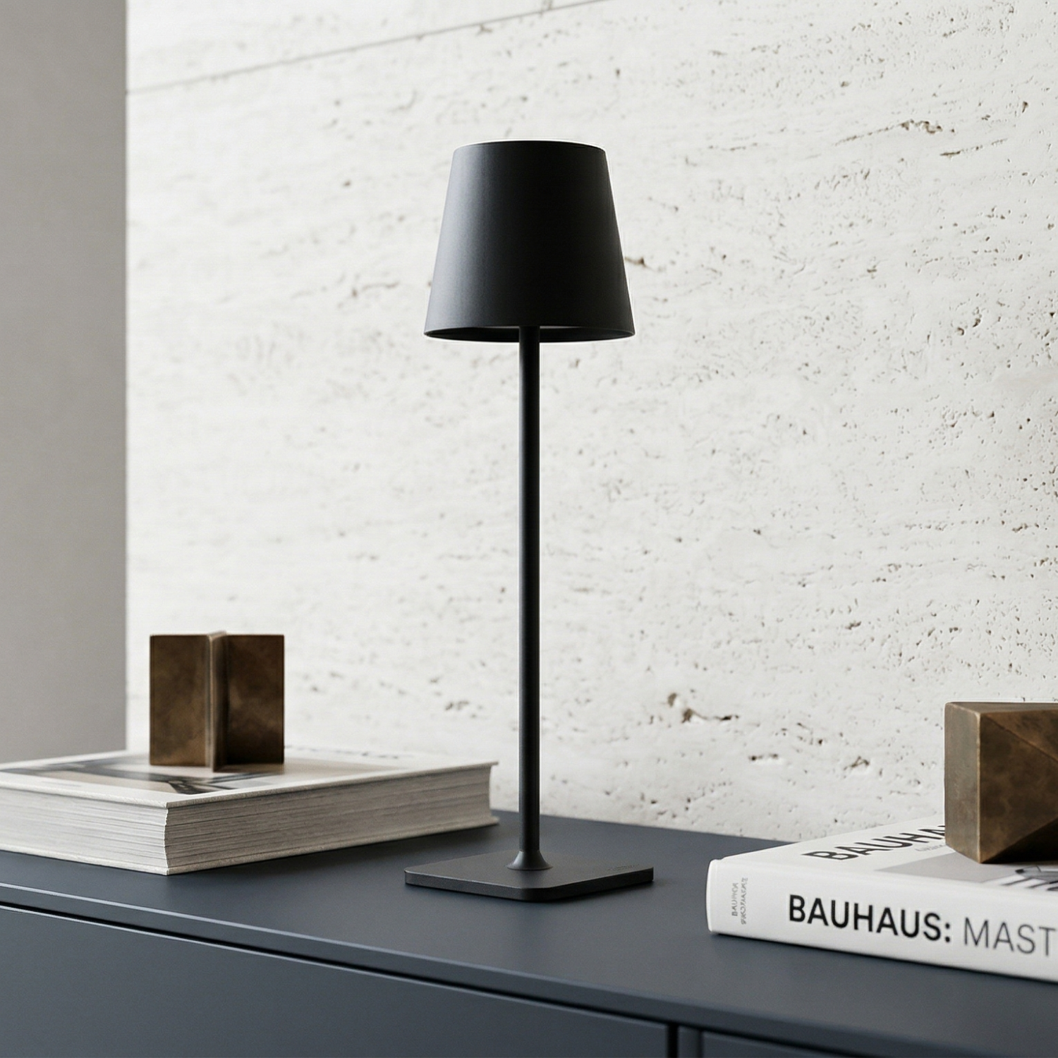 Снимка на Презареждаема LED настолна лампа с три цвята LEDA (38 см) - Настолни лампи