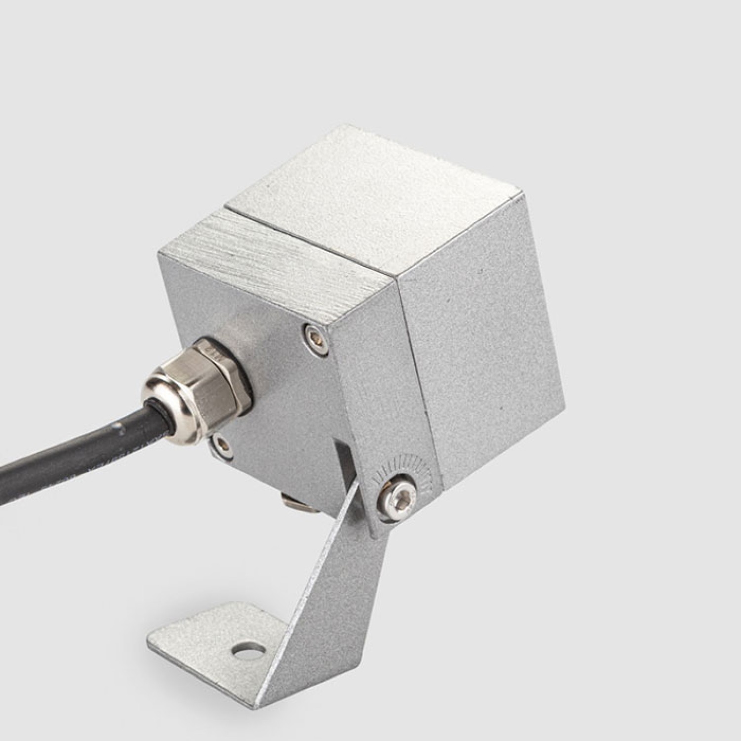 Снимка на Компактен фасаден LED прожектор Leg мини(10W, 2.6°) - Градински прожектори