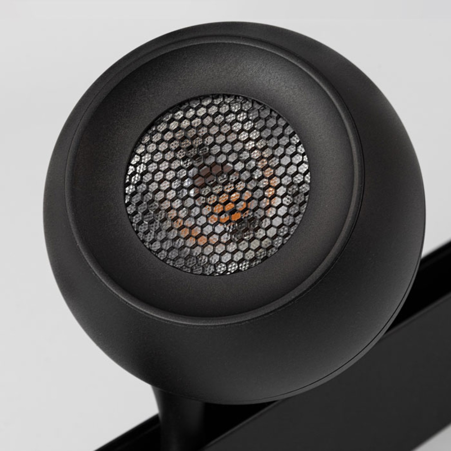 Снимка на Осветително тяло Adria за магнитна система 23mm ОМ(открит монтаж) - Релсово осветление