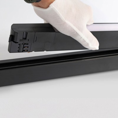 Линеен LED осветител за релсова шина Linia (20W)