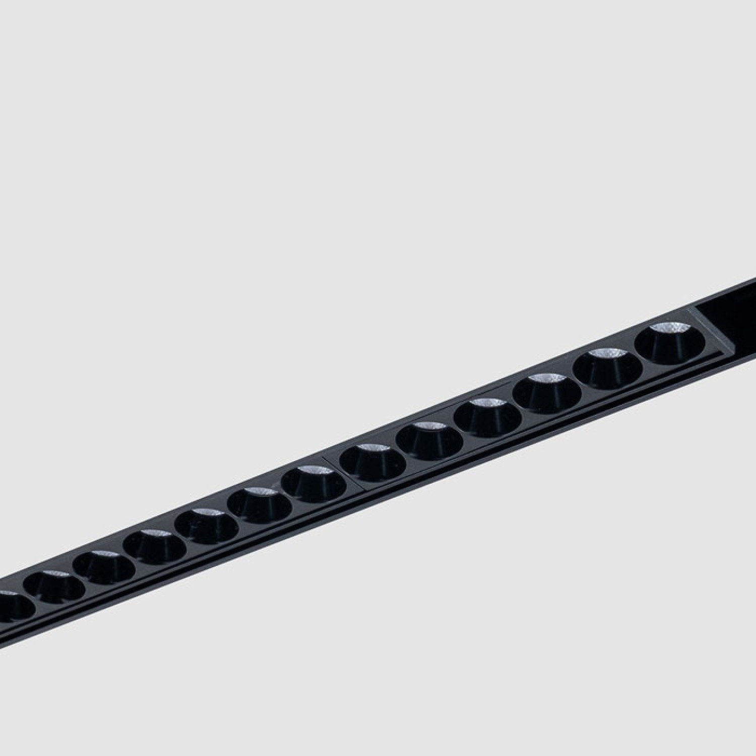 Детайлно изображение на LED модул Darklight Magnet за магнитна шина 23 mm Снимка на LED модул Darklight Magnet за магнитна шина 23 mm - Curve Line