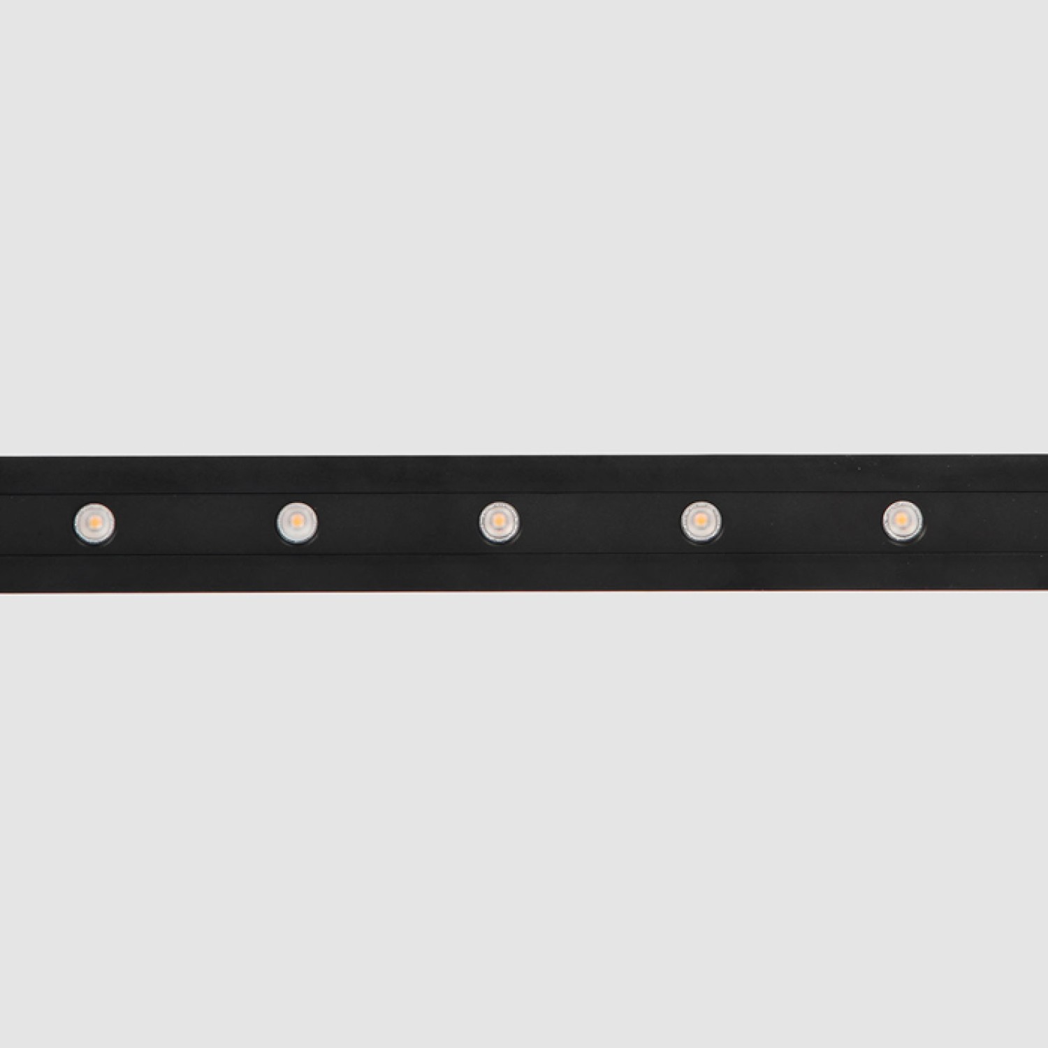 Точков LED модул Darklight Magnet за магнитна шина 15PCB ВМ - 155,00 лв (79.25€) Снимка на Точков LED модул Darklight Magnet за магнитна шина 15PCB ВМ - Flex 23mm